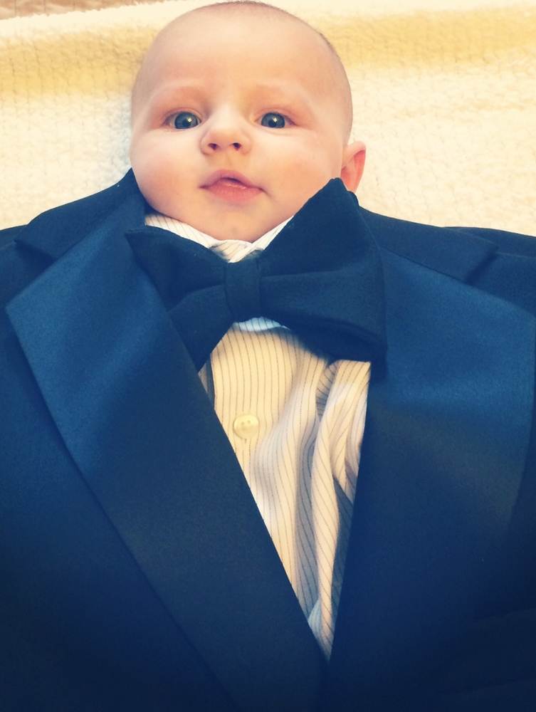 Малыш в галстуке