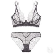 Hanro,  net-a-porter.com, 8 450 руб.