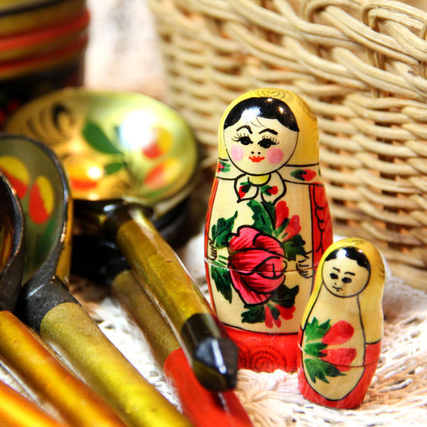 Подарки из России | Сувениры из России иностранцу, русские сладости - что привезти из России?
