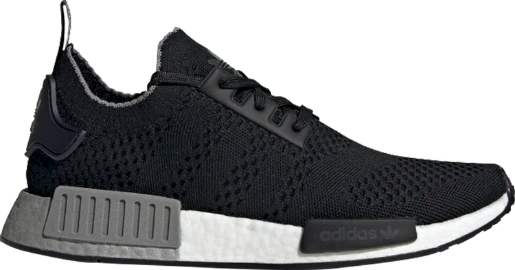 Кроссовки Adidas NMD_R1 Primeknit 'Two Tone Boost - Black', черный EE5075 | Black фото 1